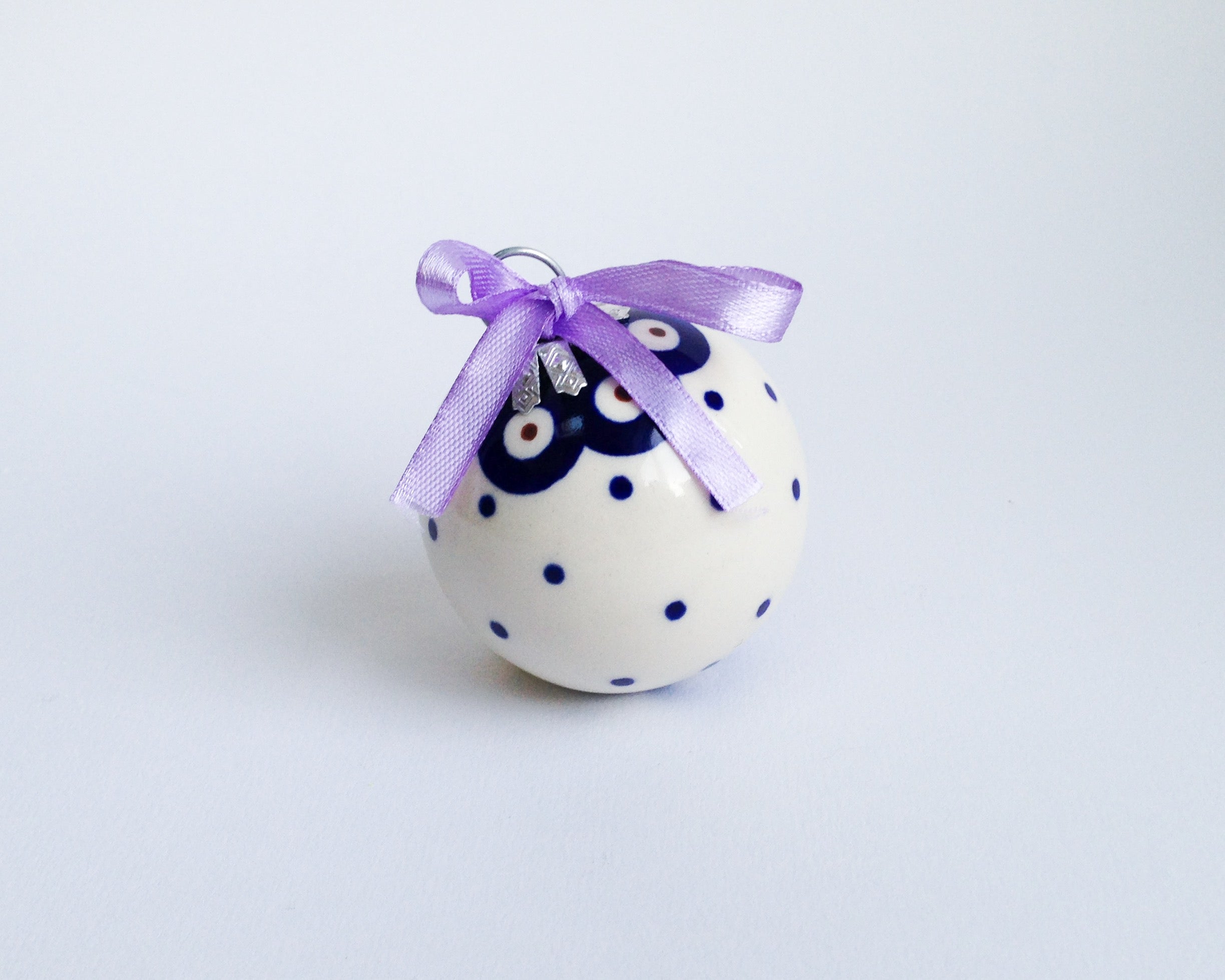 Christmas Bauble - Medium