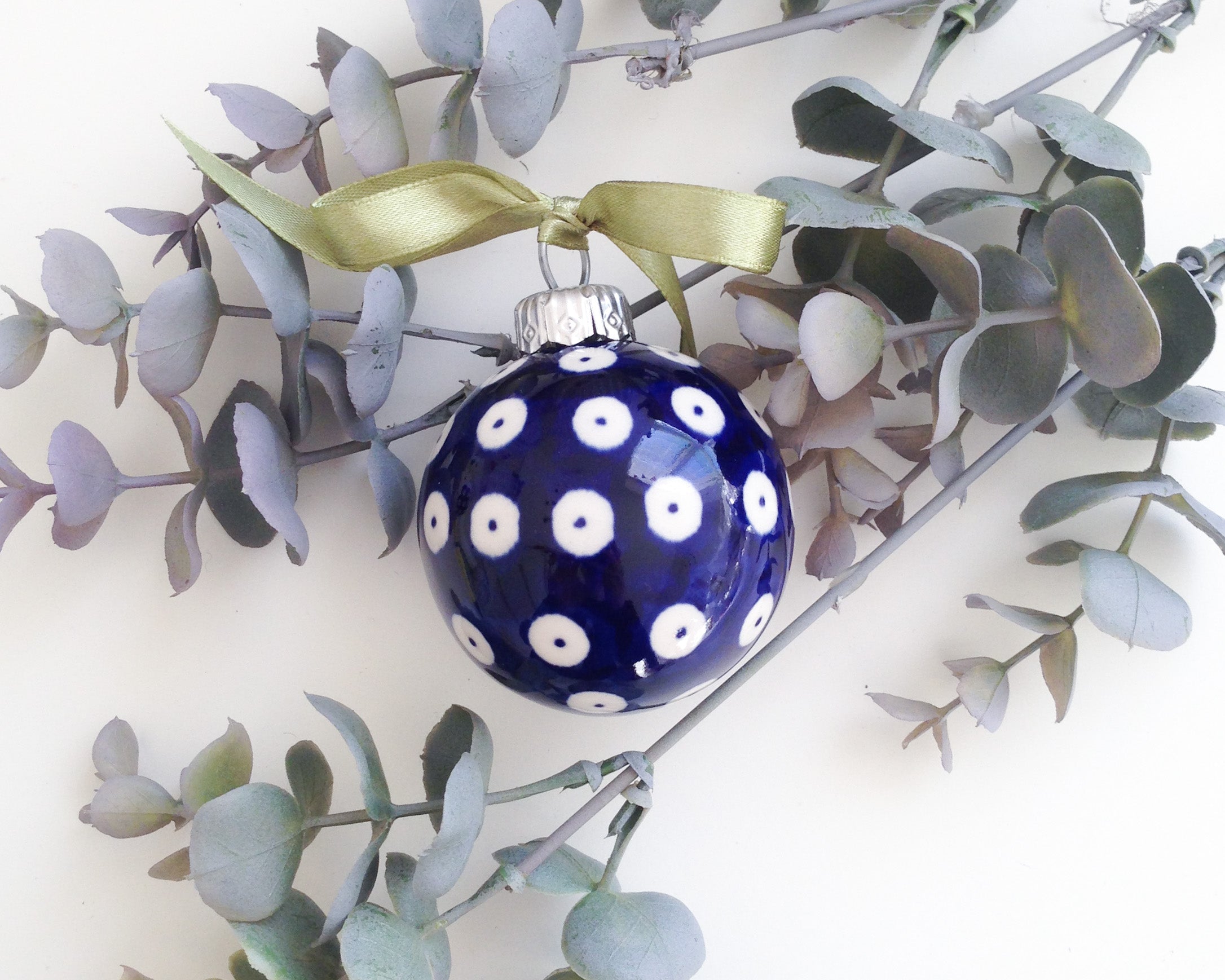 Christmas Bauble - Medium
